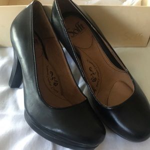 New in Box Sofft Broadway Platform Black Heels
